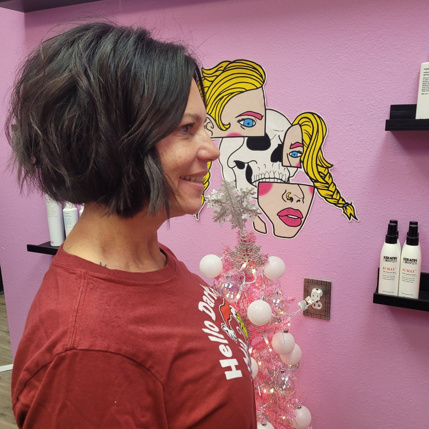 Short textured brunette cut